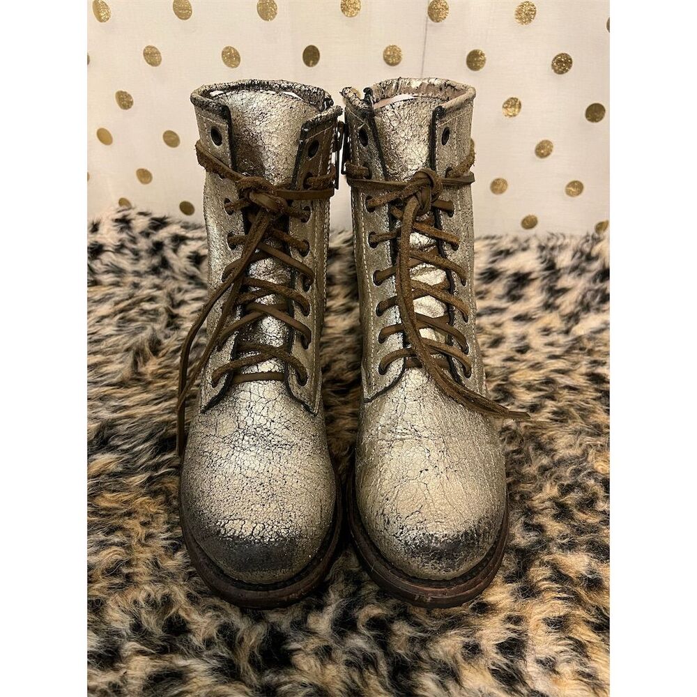 Freebird by Steven Women's Manchester Gold Combat Boots Sz 9 Lace-Up and zip